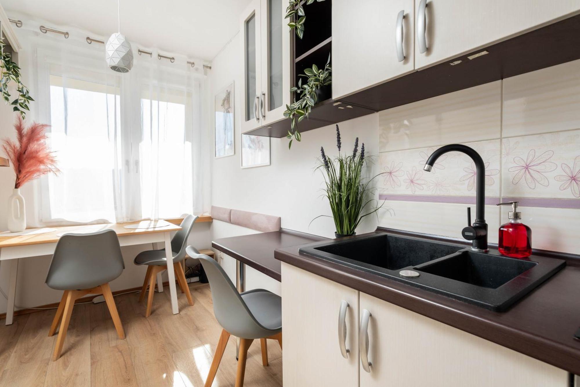 Jonagold Apartment Metro Raclawicka Warschau Buitenkant foto